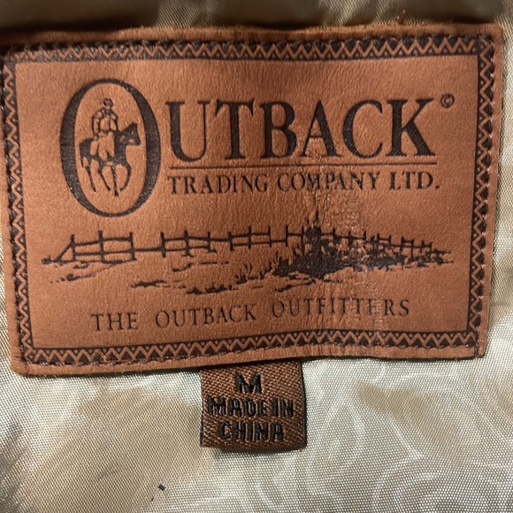 The Outback Trading CO, quilted hooded vest - Picture 9 of 11